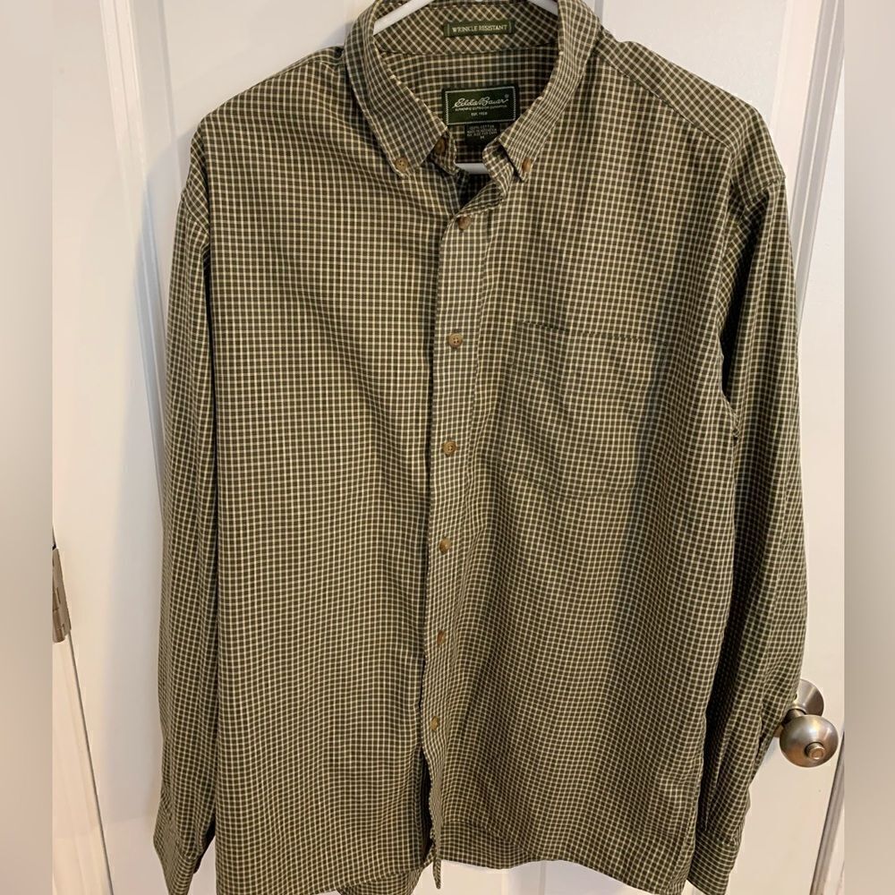 Eddie Bauer medium green button down plaid men's shirt